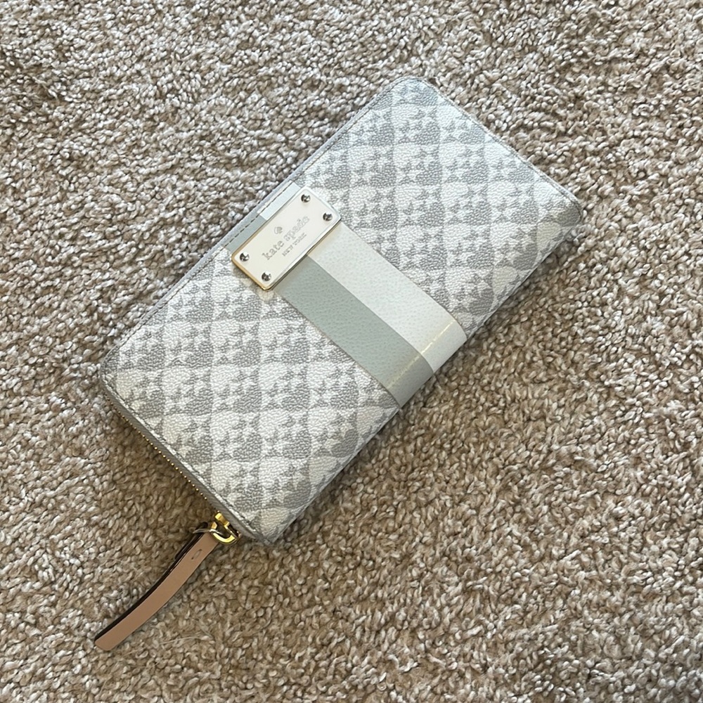 Kate spade wallet